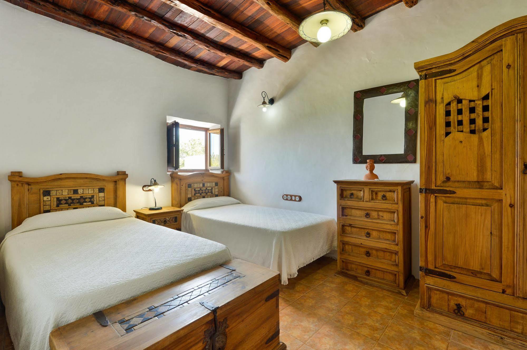 Villa Can Toni Es Cucons Sant Joan De Labritja Luaran gambar