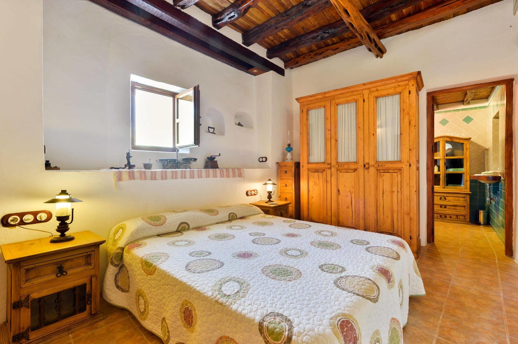 Villa Can Toni Es Cucons Sant Joan De Labritja Luaran gambar