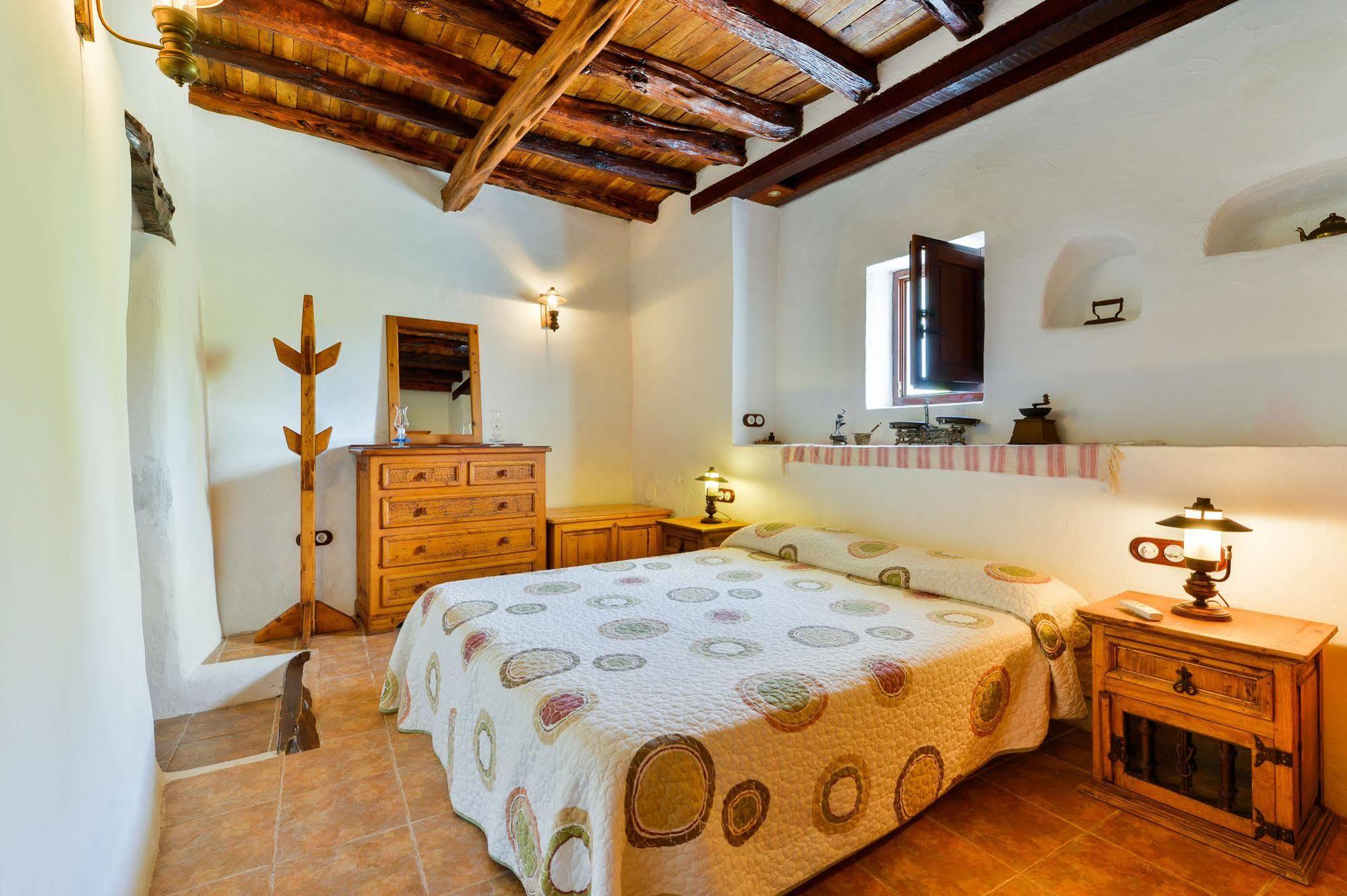 Villa Can Toni Es Cucons Sant Joan De Labritja Luaran gambar