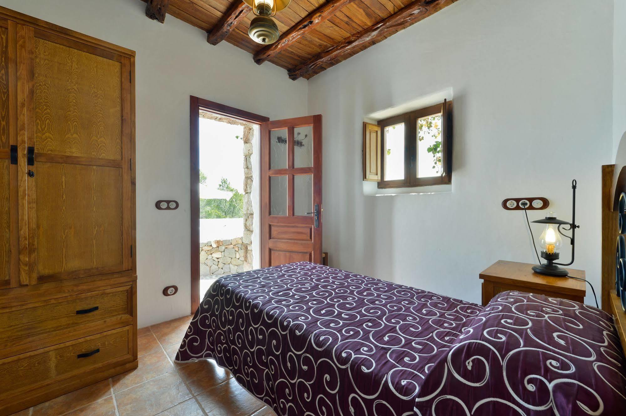 Villa Can Toni Es Cucons Sant Joan De Labritja Luaran gambar