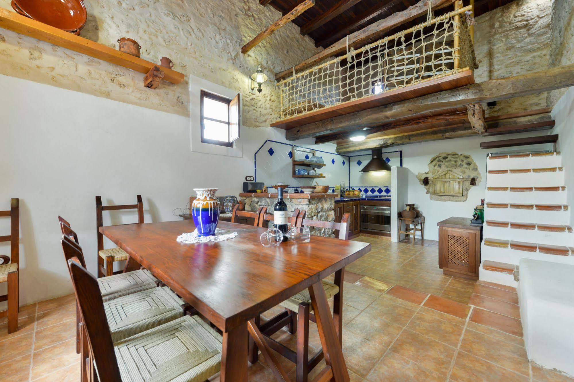 Villa Can Toni Es Cucons Sant Joan De Labritja Luaran gambar