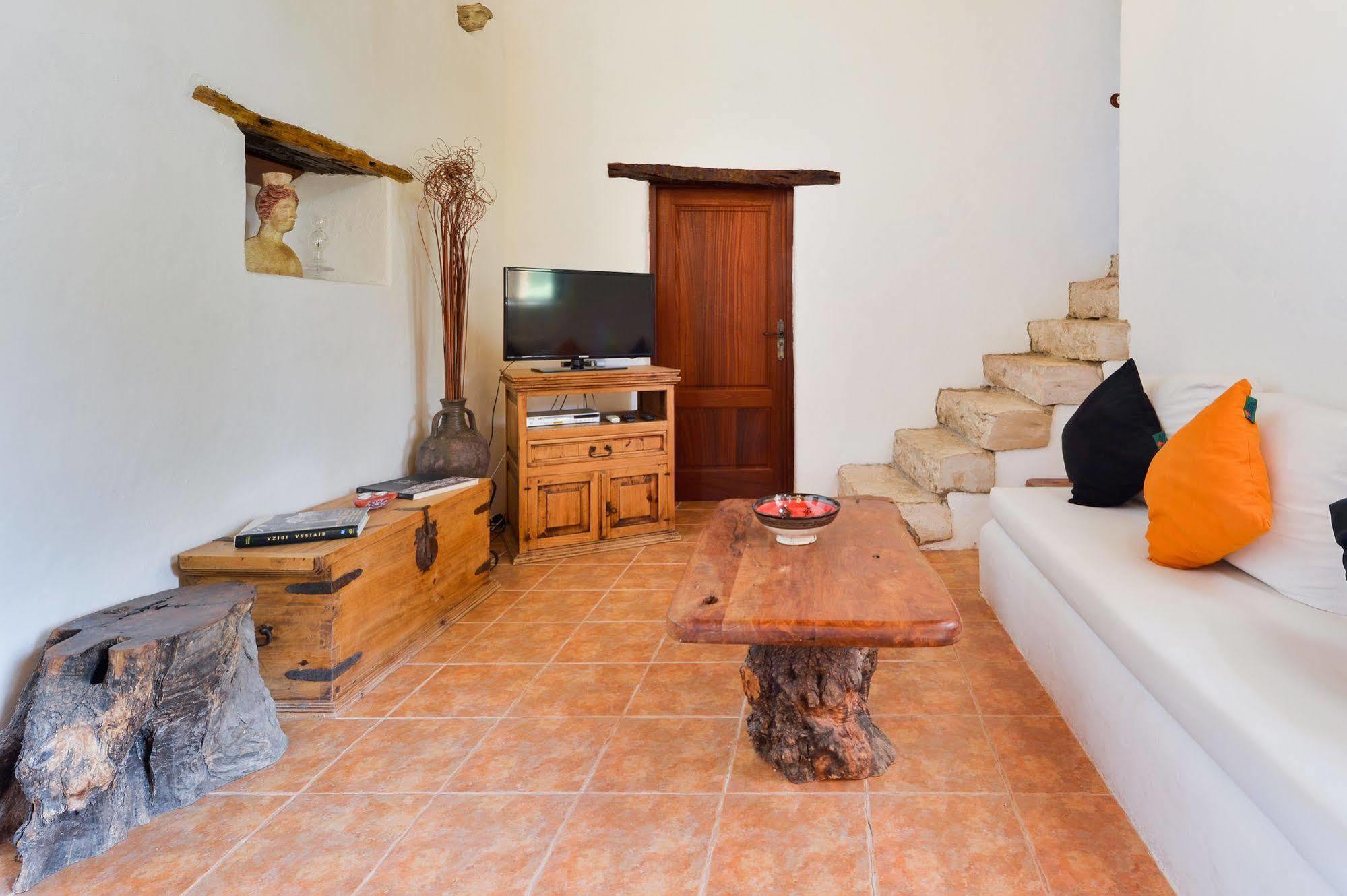 Villa Can Toni Es Cucons Sant Joan De Labritja Luaran gambar